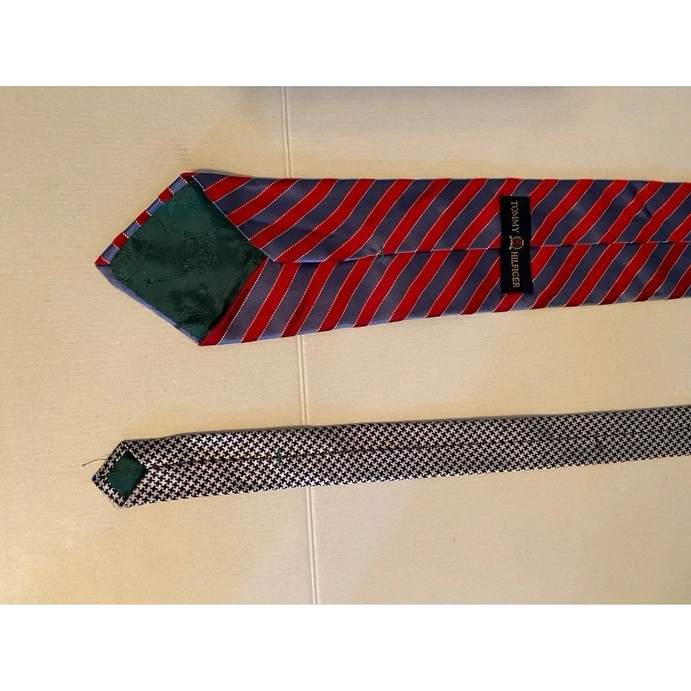Tommy Hilfiger Mens Red Blue Striped Silk Tie Houndstooth Contrast Tip